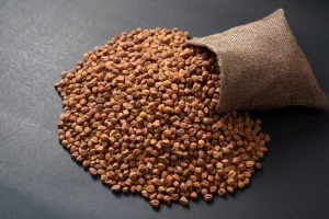 Desi chickpeas price movement dashboard displaying $10 per tonne increase and market indicators